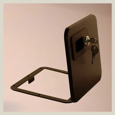 Tapa gas oil c/llave 16×18.5