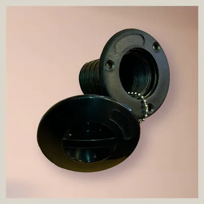 Tapa tanque plástica 1 1/2″ NEGRA