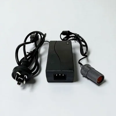 Transformador para heladeras portatiles 220VCA/12VCV 6A (MAX 72W) .